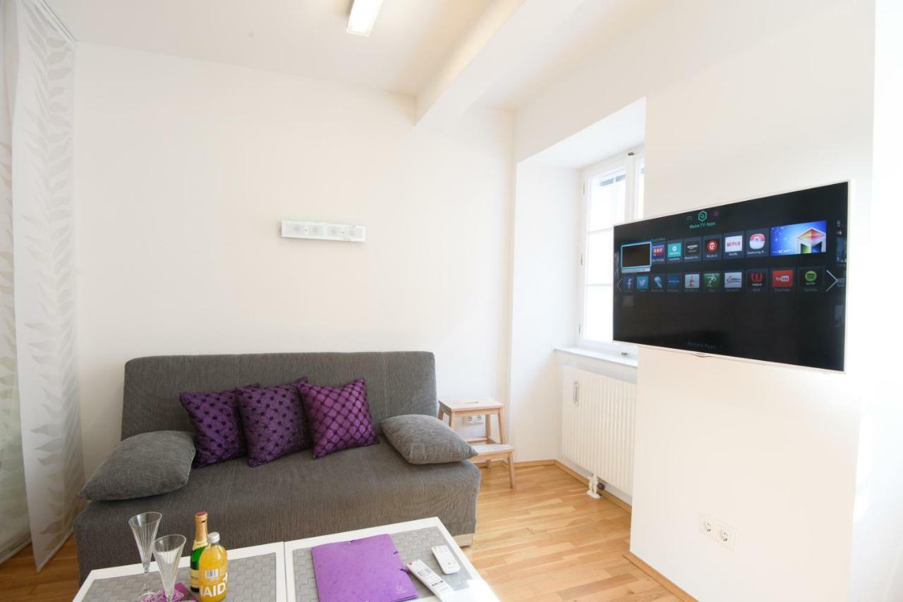 Design Apartment - Centrally Located Відень Екстер'єр фото