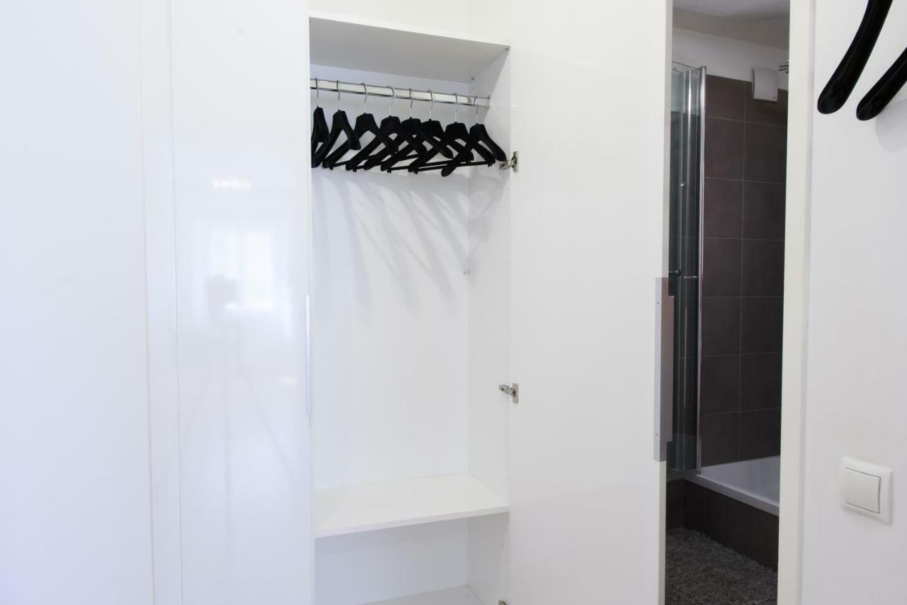 Design Apartment - Centrally Located Відень Екстер'єр фото